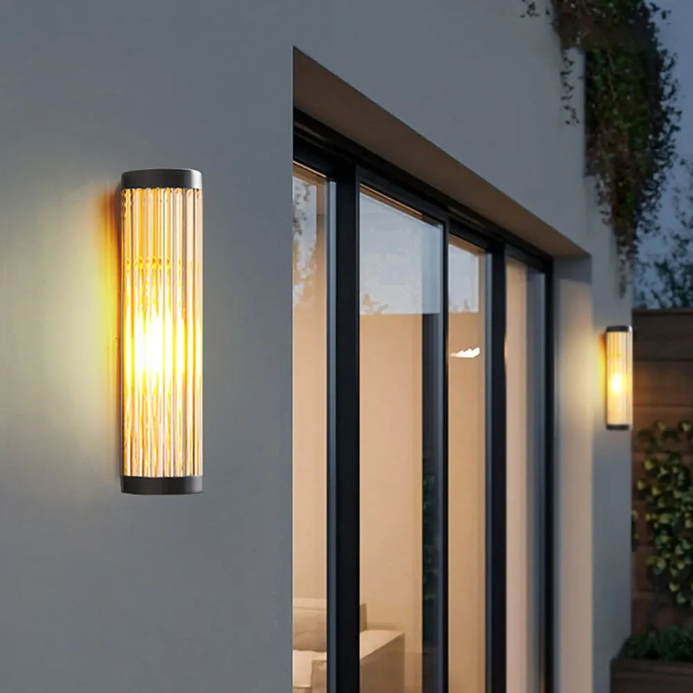Lampă de perete de exterior Seluno, modernă, semi-cilindrică, neagră