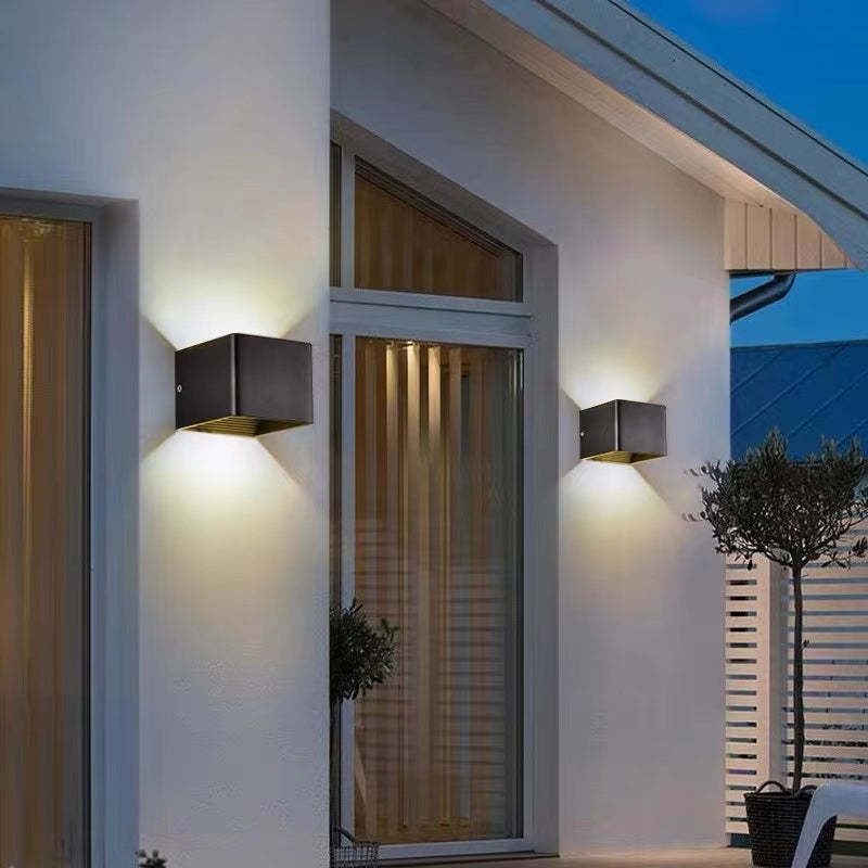 Eronil Lampă de perete LED pătrată modernă reglabilă pentru exterior