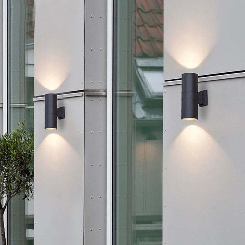 Lampă de perete de exterior Kirema, minimalistă, cu două capete