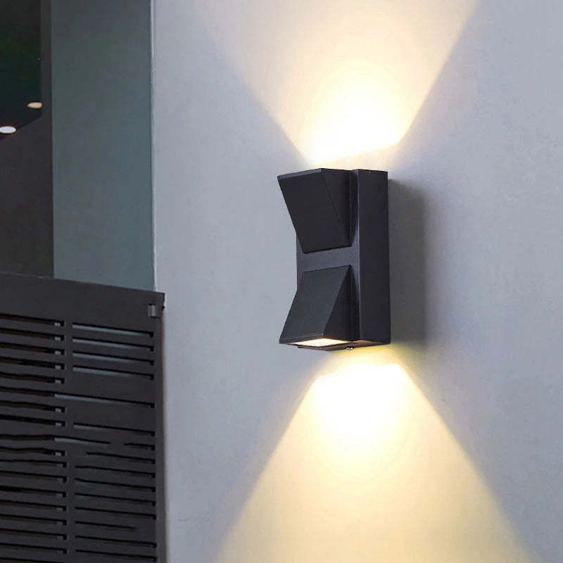 Lampă de perete LED de exterior Terin Neagră Modernă