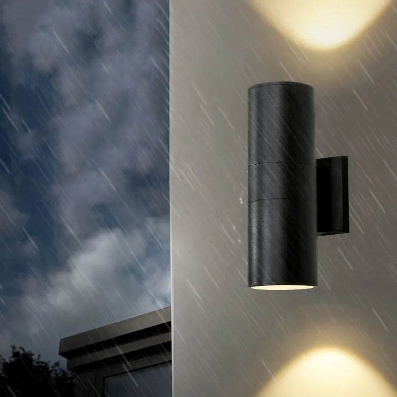 Lampă de perete de exterior Kirema, minimalistă, cu două capete