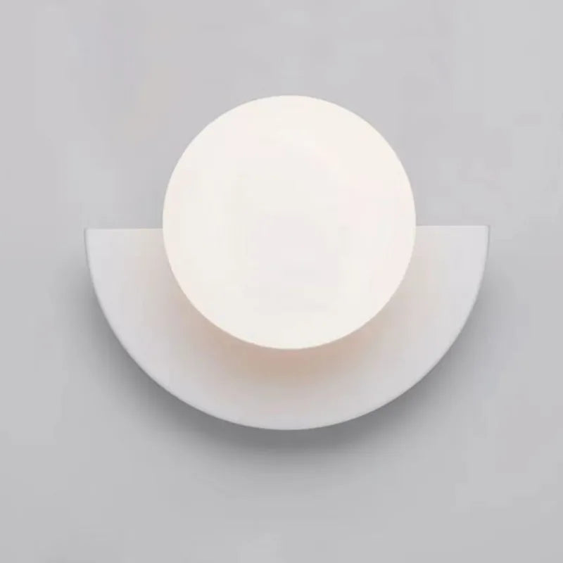Lampă de perete Solvire, glob semisferic