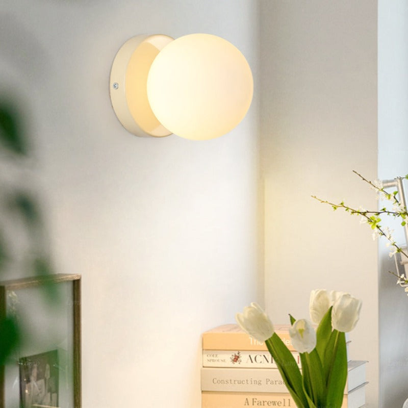 Lampă de perete Velior, Glob Rotund Modern