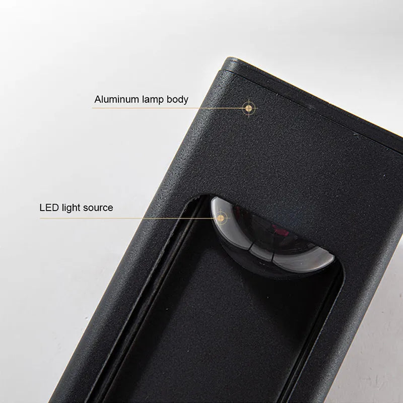Lampă de perete exterioară Teniq modernă, impermeabilă, minimalistă, geometrică