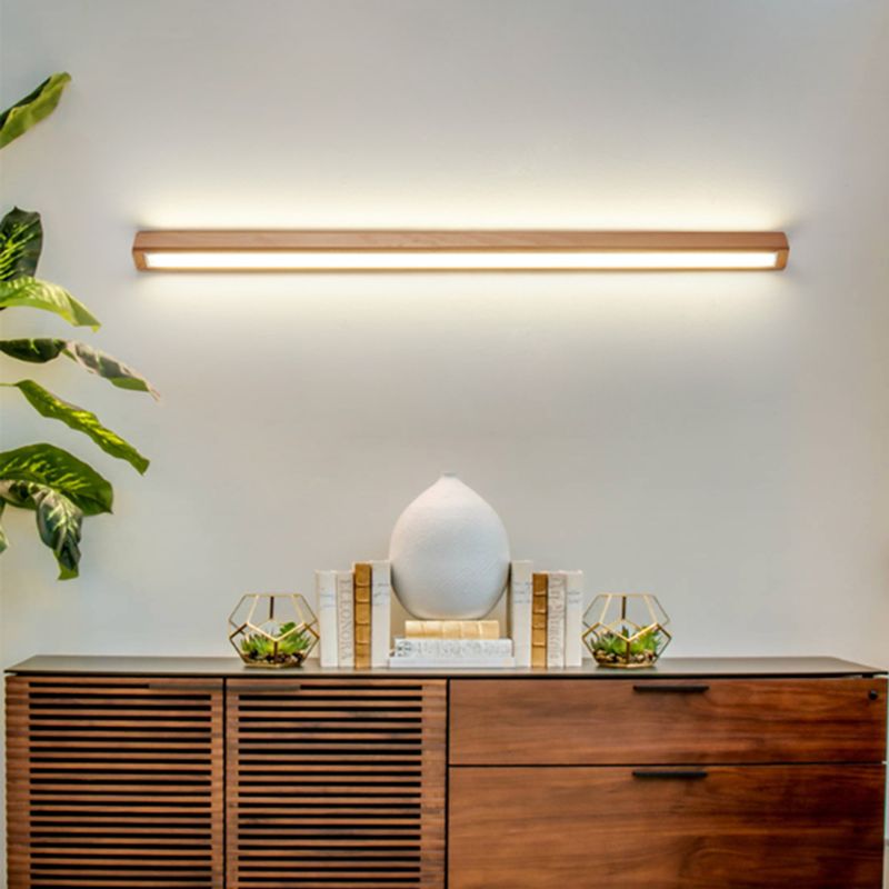 Lampă de perete liniară Varelin, cu aspect de lemn, pentru oglindă