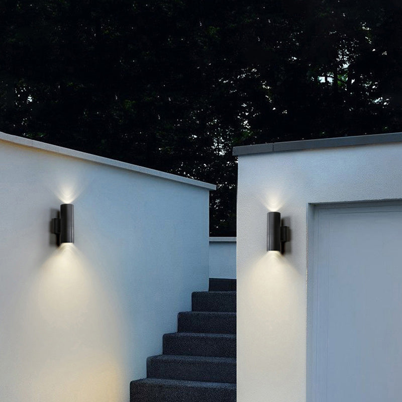 Lampă de perete de exterior Kirema, minimalistă, cu două capete