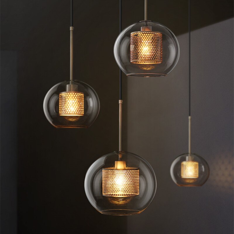 Lampă suspendată Nerel aurie contemporană, sticlă, glob/cilindrică