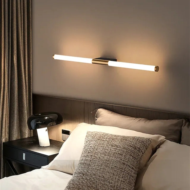 Lampă de perete liniară minimalistă Aeri, Auriu