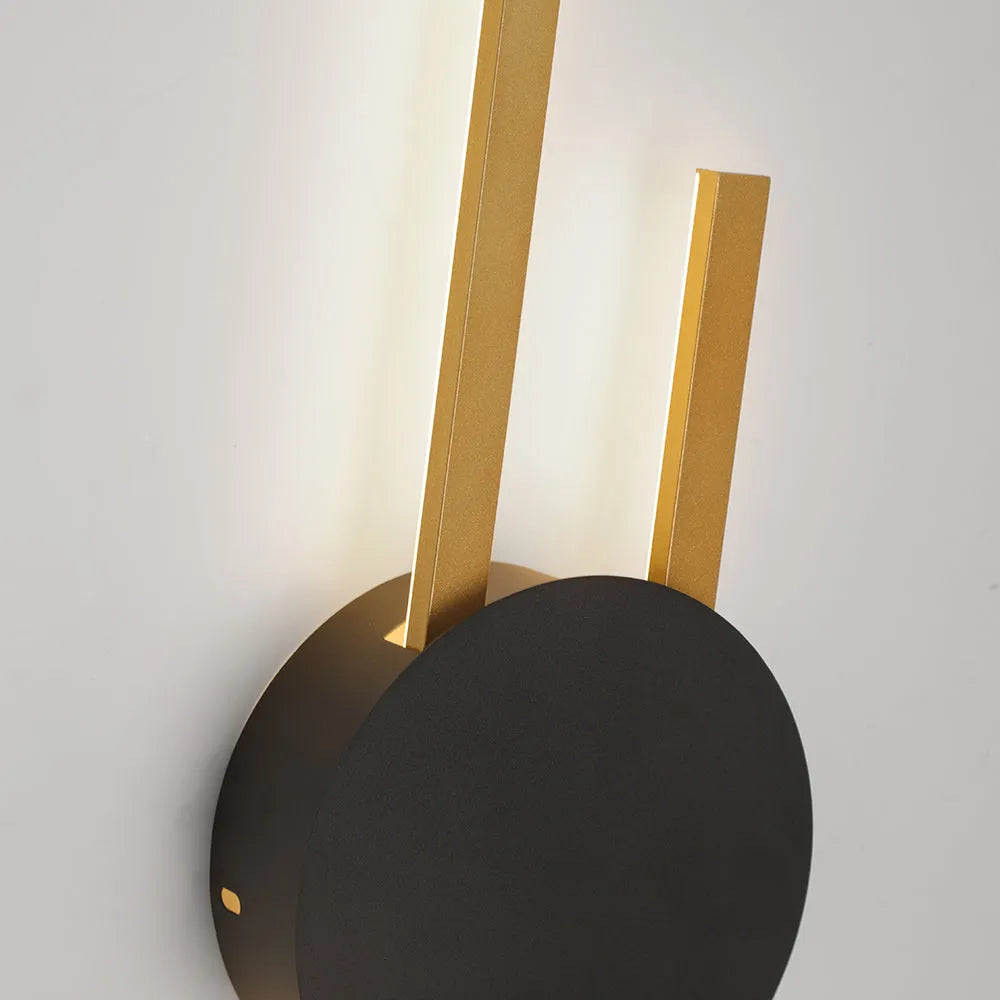 Lampă de perete liniară modernă Norex, în două culori
