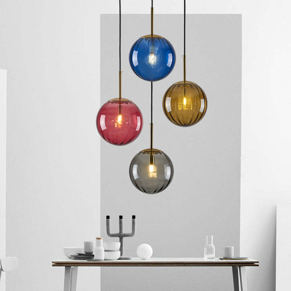 Lampă suspendată Elsyn, glob de sticlă modernă