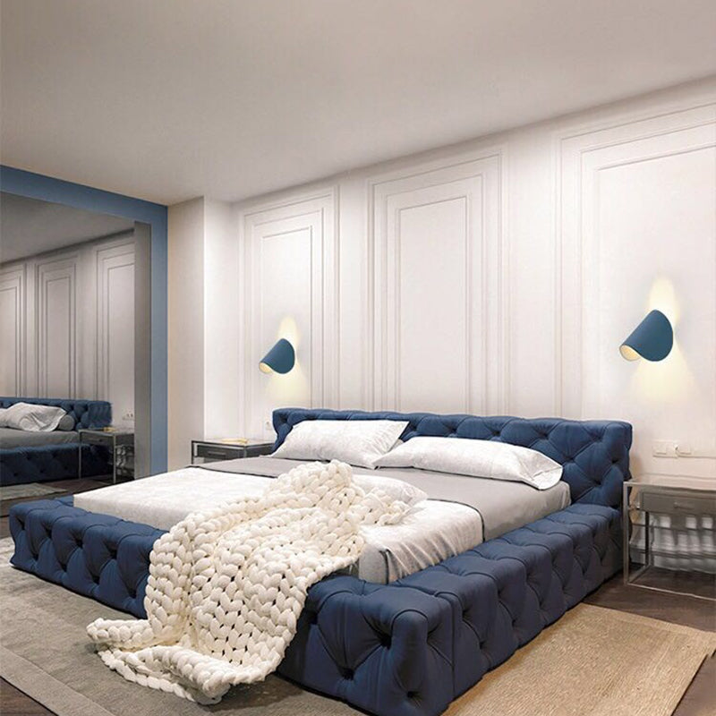 Lampă de perete LED Kio pentru citit, rotativă 360°, pentru noptieră și living